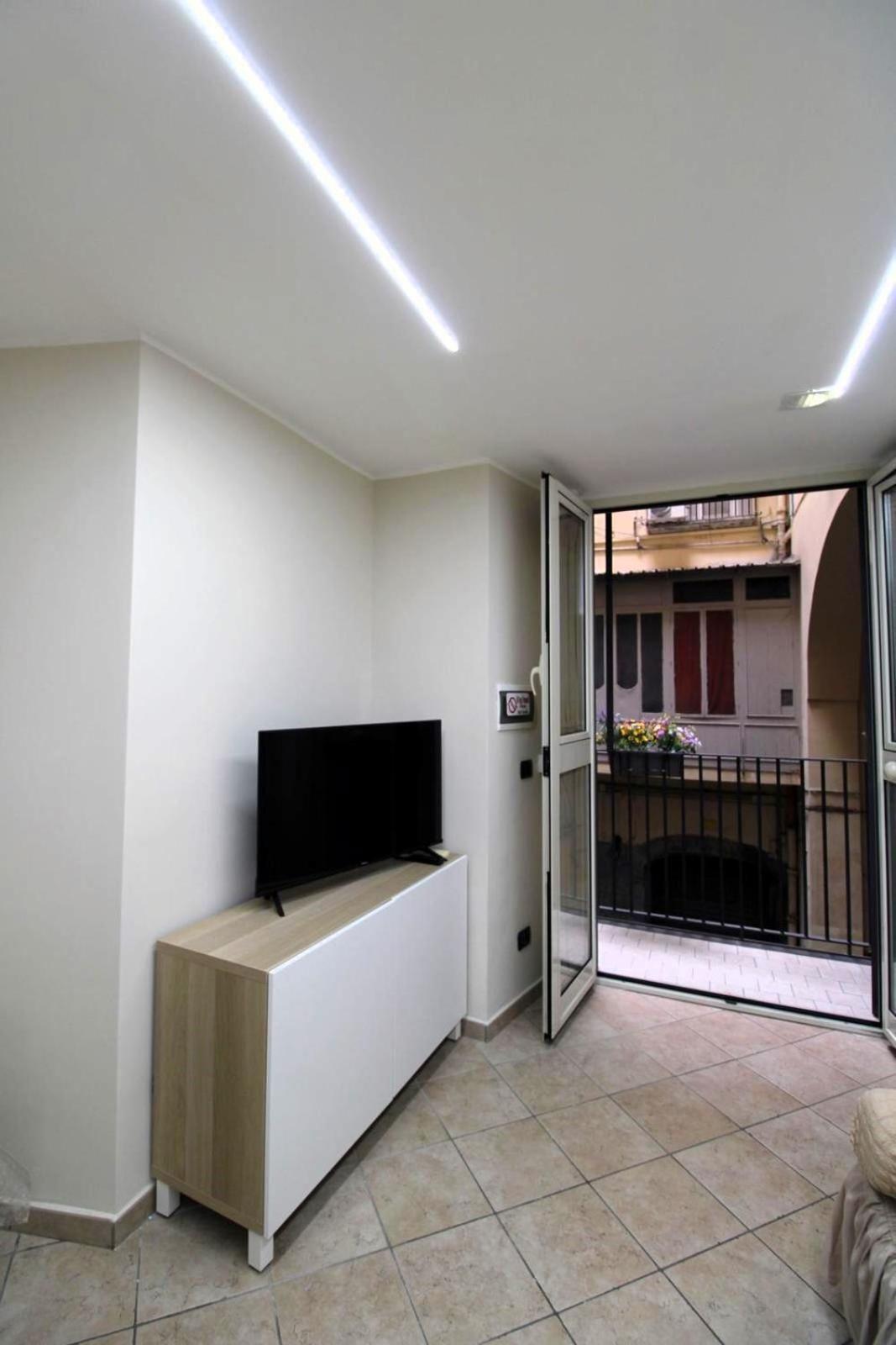 Lizzy'S House Apartment Napoli Ngoại thất bức ảnh